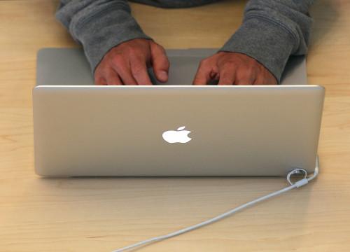 Cómo atar a una Jack Samsung a un MacBook