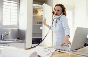 Cómo hacer una llamada a un teléfono fijo desde un ordenador
