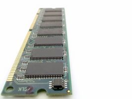 Cómo instalar chips de memoria en la tarjeta de memoria