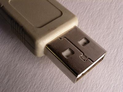 Adición de un controlador de host USB de alta velocidad a su ordenador