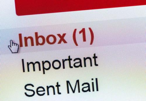 ¿Cómo encontrar los mensajes archivados en Gmail