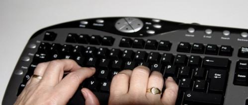 Cómo quitar las teclas de un teclado ergonómico Microsoft
