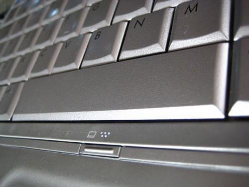 Cómo reemplazar la barra espaciadora del ordenador portátil